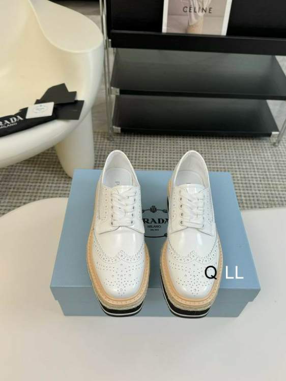 Picture of Prada Shoes _SKUPradasz35-40LL120418783